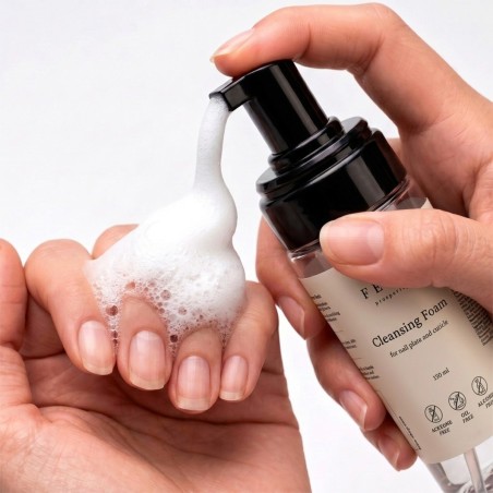 Cleansing Foam 150ml – Nettoyage Ongles Effet Photoshop