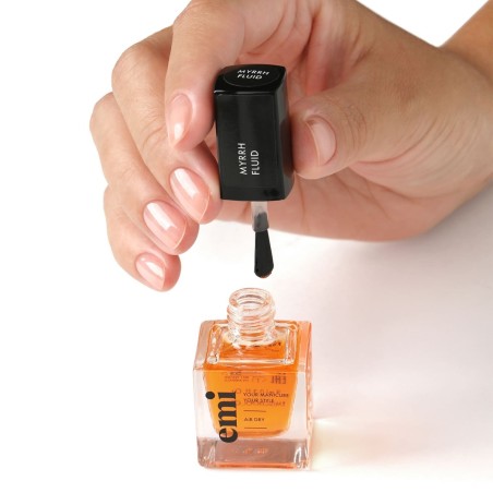 Myrrh Fluid 9 ml – Soin régénérant et fortifiant pour ongles