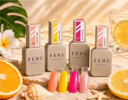 Vernis corail, orange et pêche : les teintes star de l'été